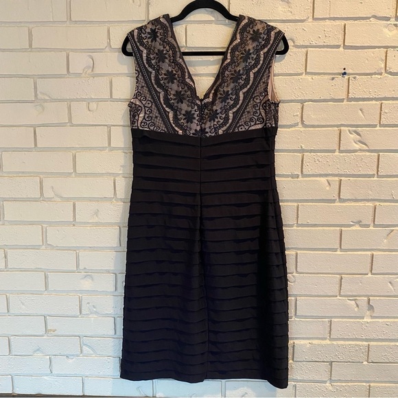 Adrianna Papell size 12 black dress bodycon Compression Slimming Mini Lace - Picture 3 of 9